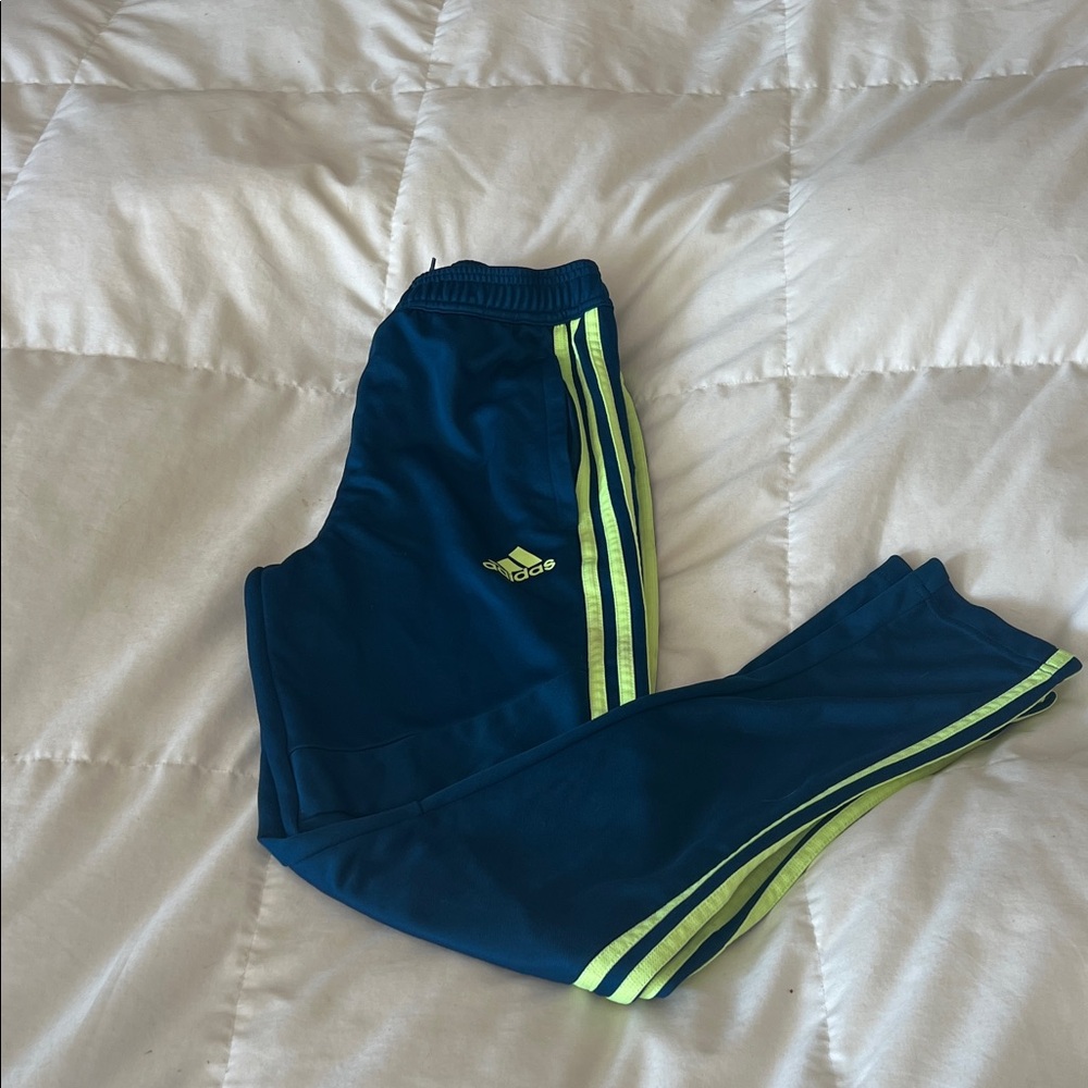 Adidas clima cool soccer pants NWOT tapered slim fit boys Large